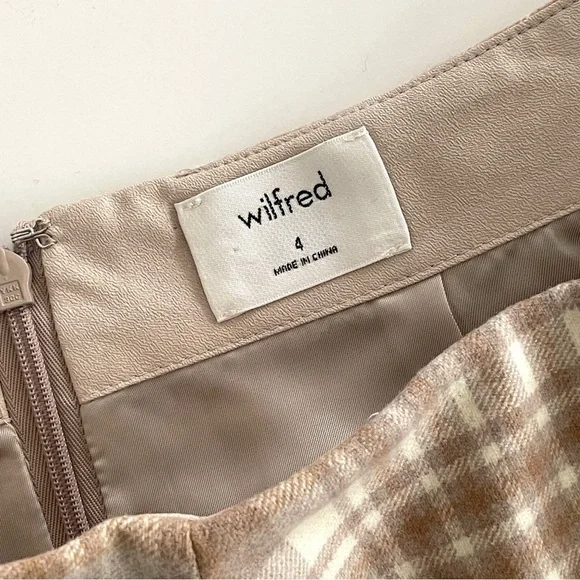Aritzia Wilfred Wrap-Front Plaid Skirt - Picture 8 of 9